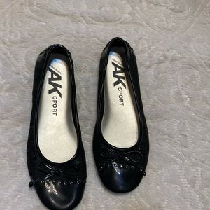 AK (Anne Klein) Sport Black Ballet Flats 9 1/2 M